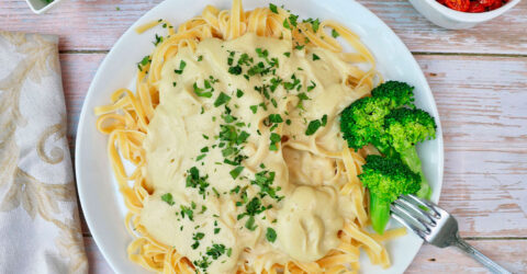 Pasta With Cauliflower Alfredo Sauce