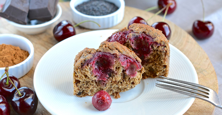 Muffins picantes de cereza y semilla de amapola